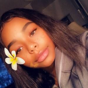 Meet your Posher, Maraya